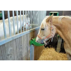 Abreuvoir chevaux à palette verticale Polyflex - La Gée