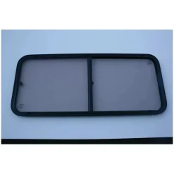 Baie coulissante van et camion chevaux