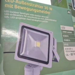 Projecteur extérieur écurie à Led avec détecteur de mouvement 30 W